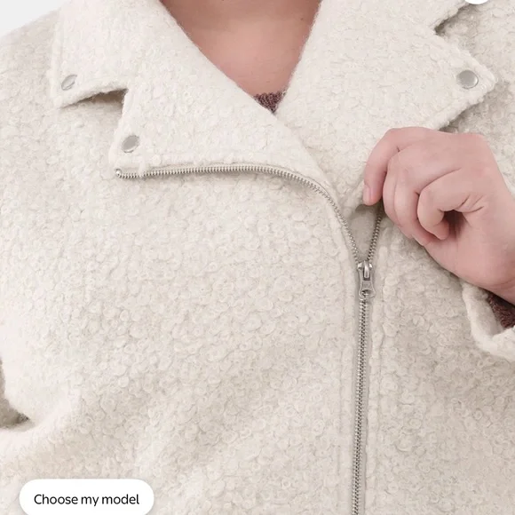 No Boundaries Asymmetric Sherpa Moto Cropped Jacket - Picture 3 of 10